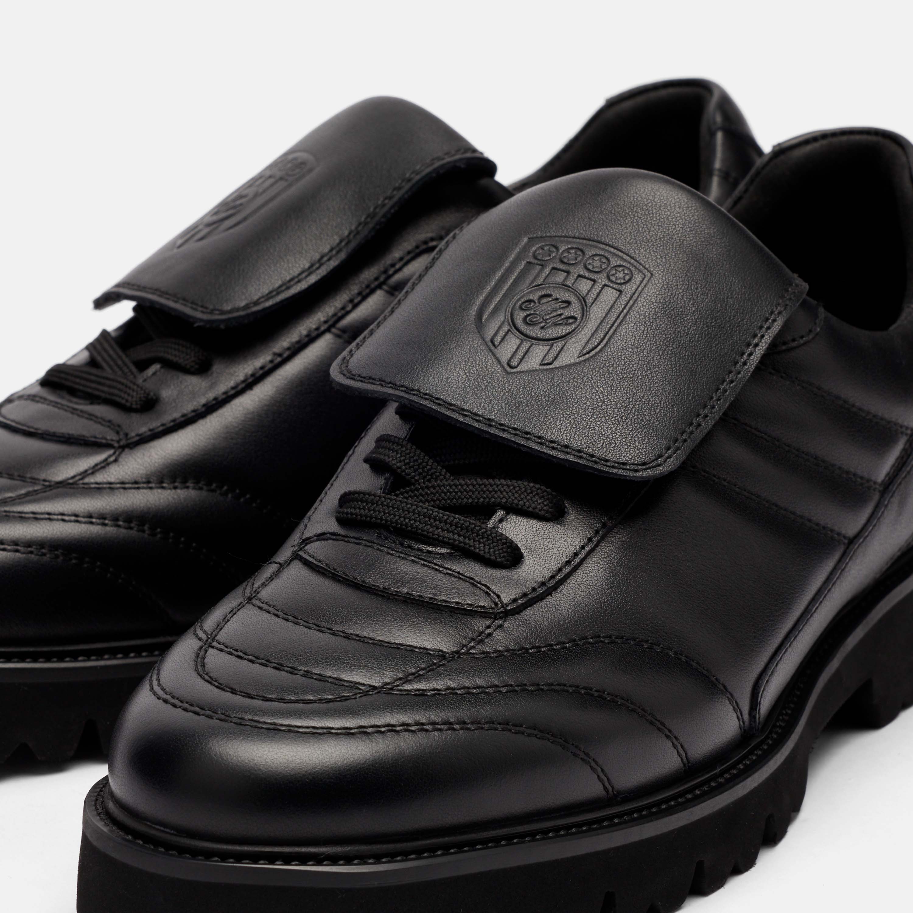 Johan Black Leather Lug Soccer Derbys