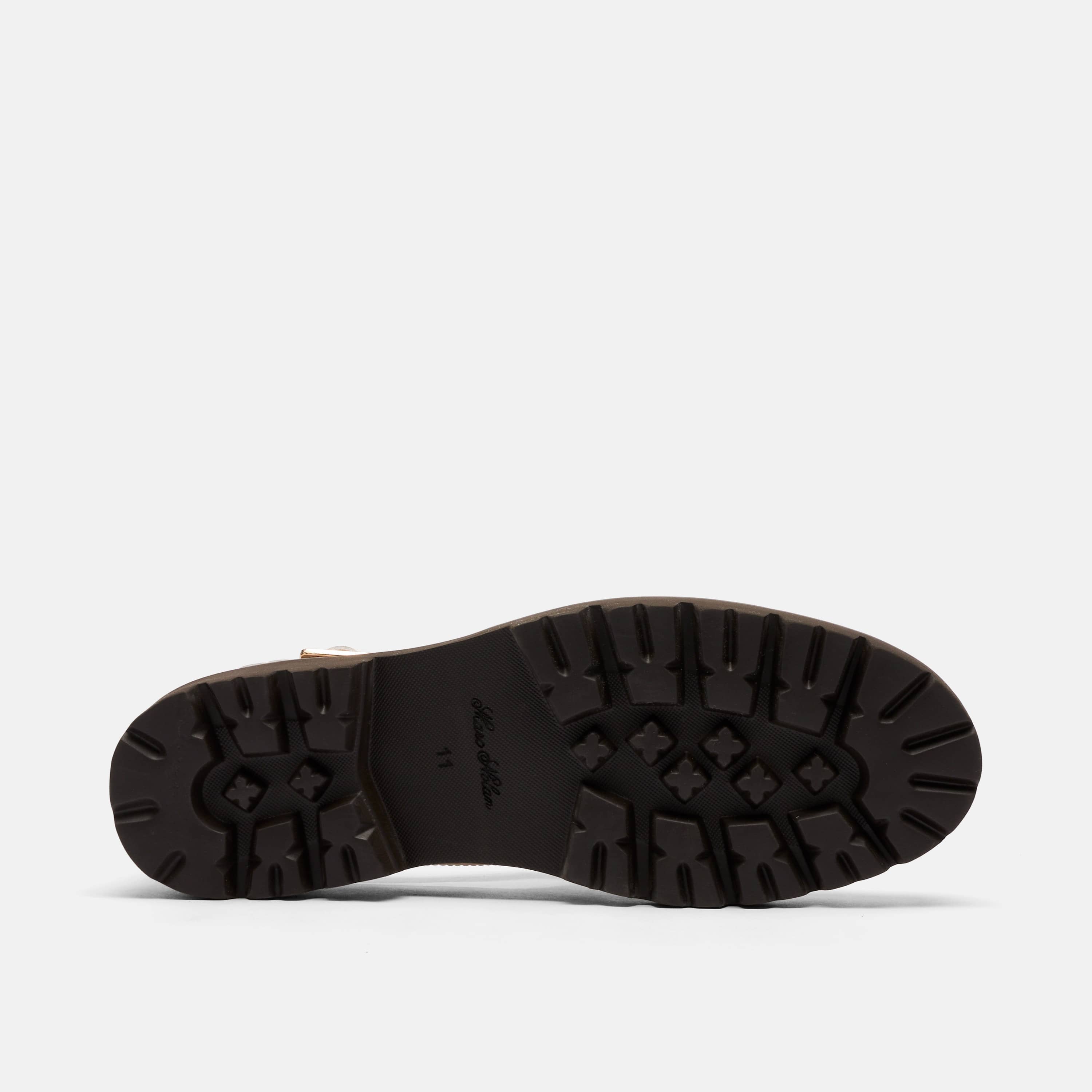 Magellan Cream Crocskin Leather Lug Fisherman Sandals