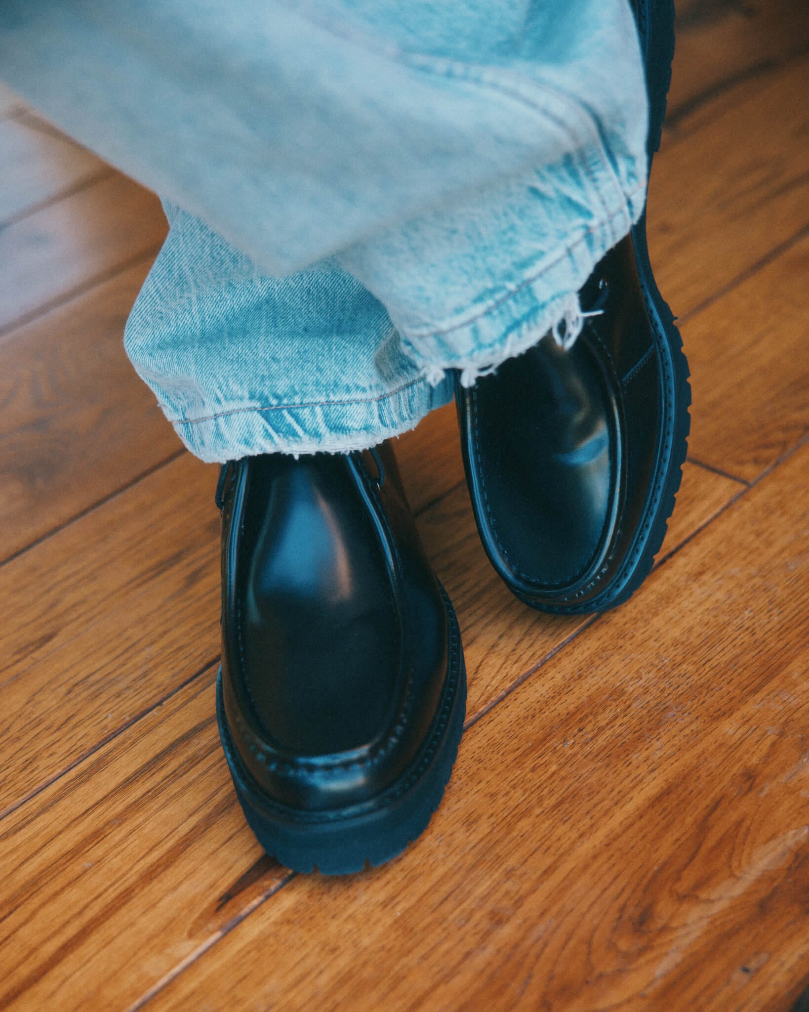 Montana Black Leather Moc Toe Derbys
