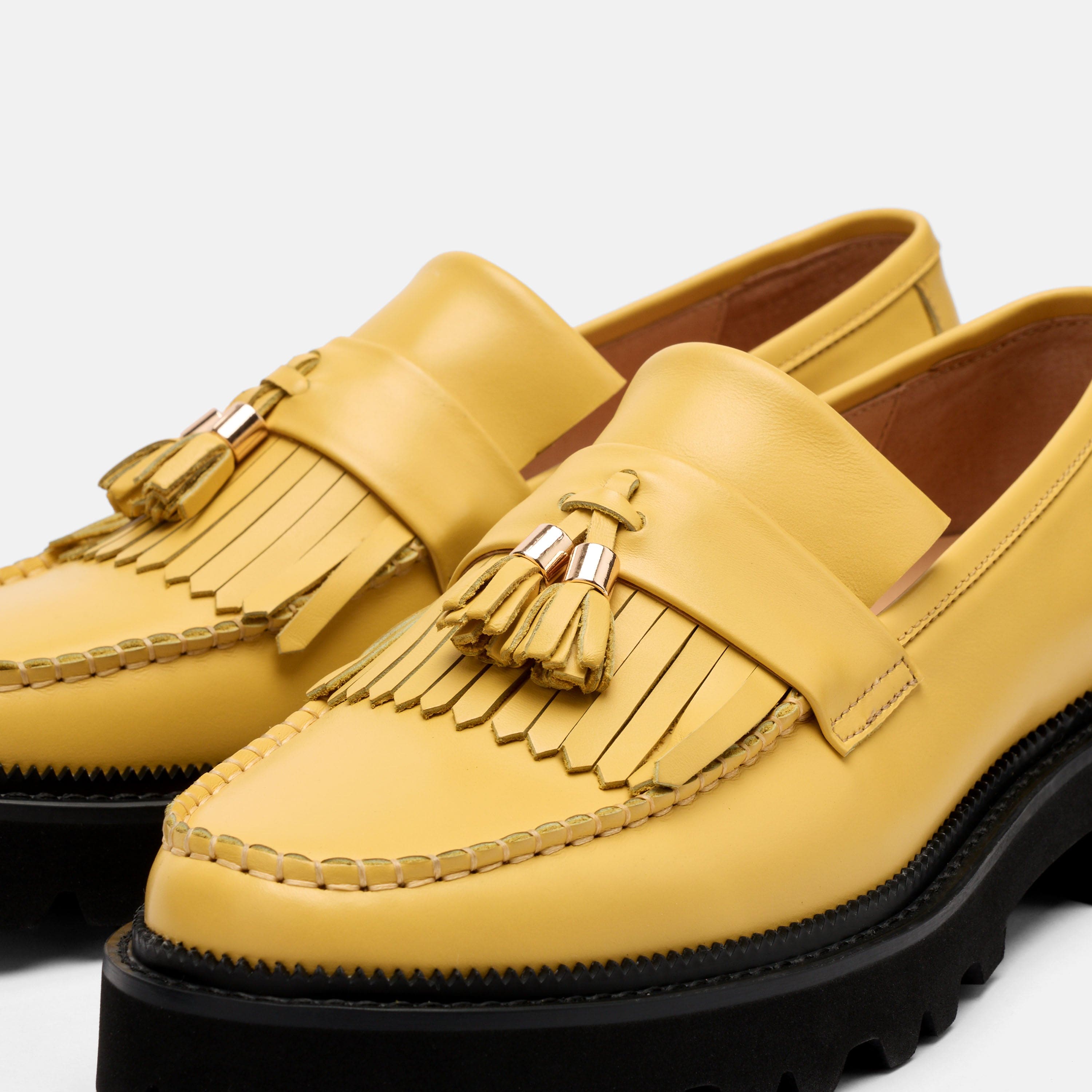 YELLOW WEISS PLATFORM LOAFERS 厚底ローファー　M Journey Yellow Leather Lug Tassel Loafer