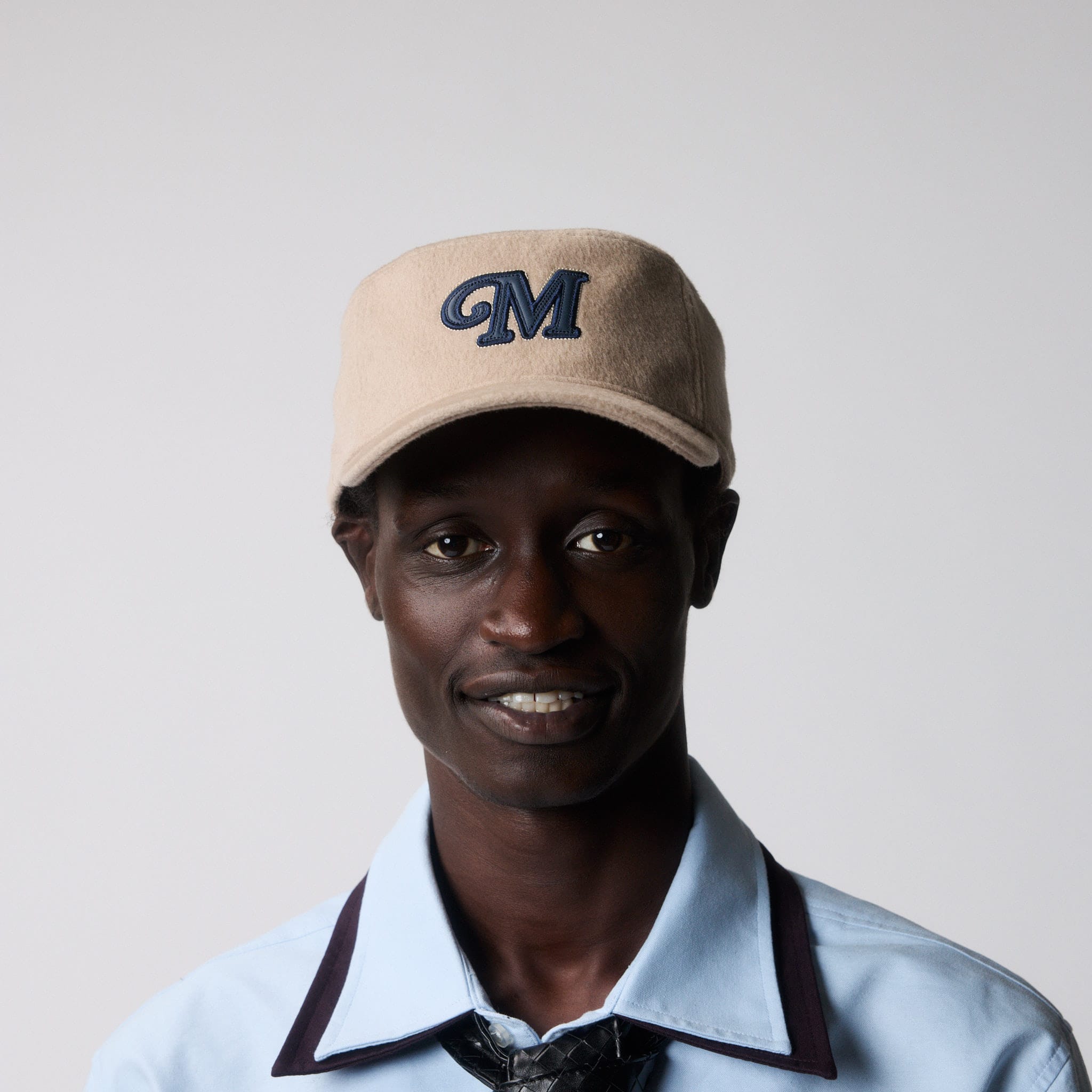 Marc Nolan M Logo Hat - Beige/Navy