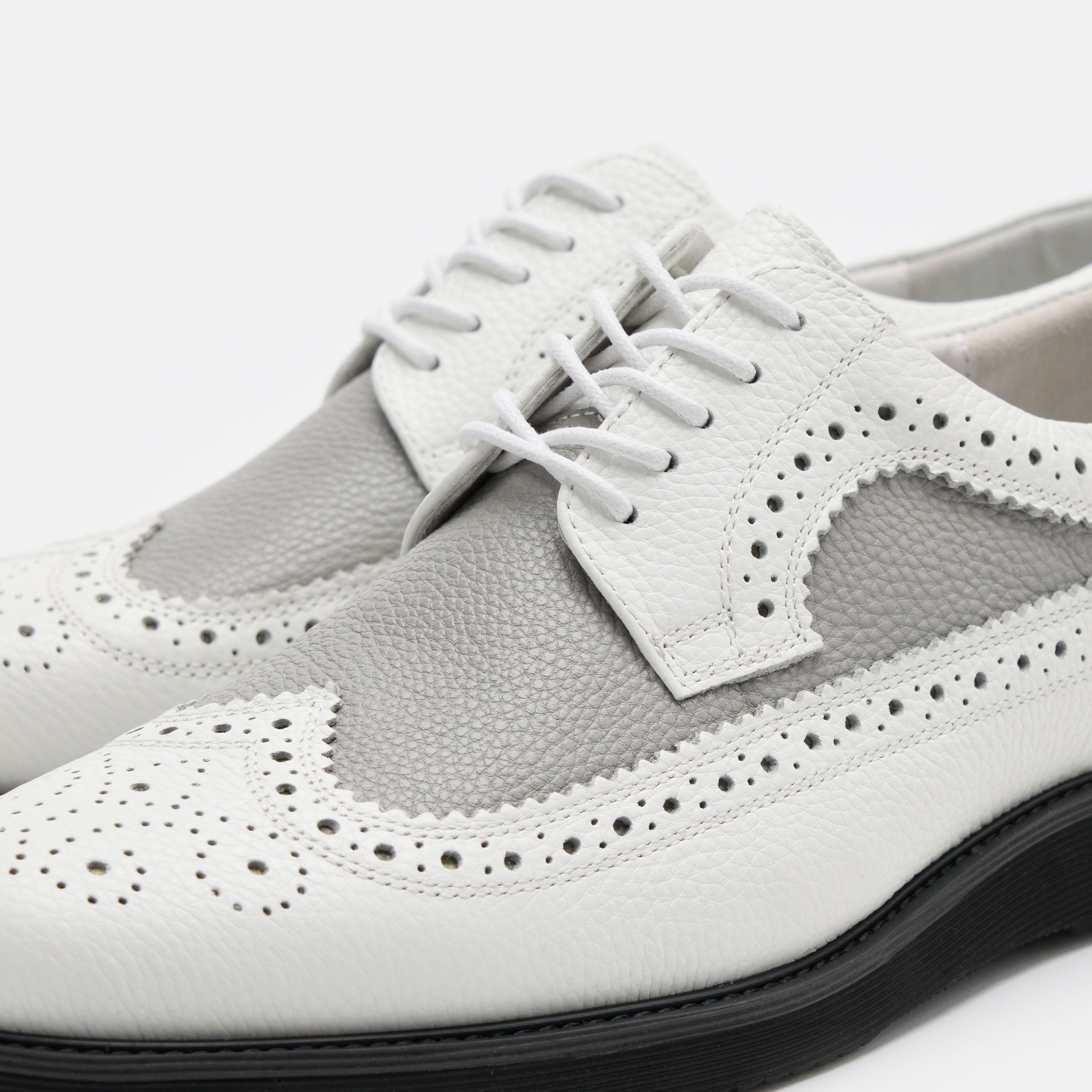 Alexander White/Grey Leather Longwing Sneakers