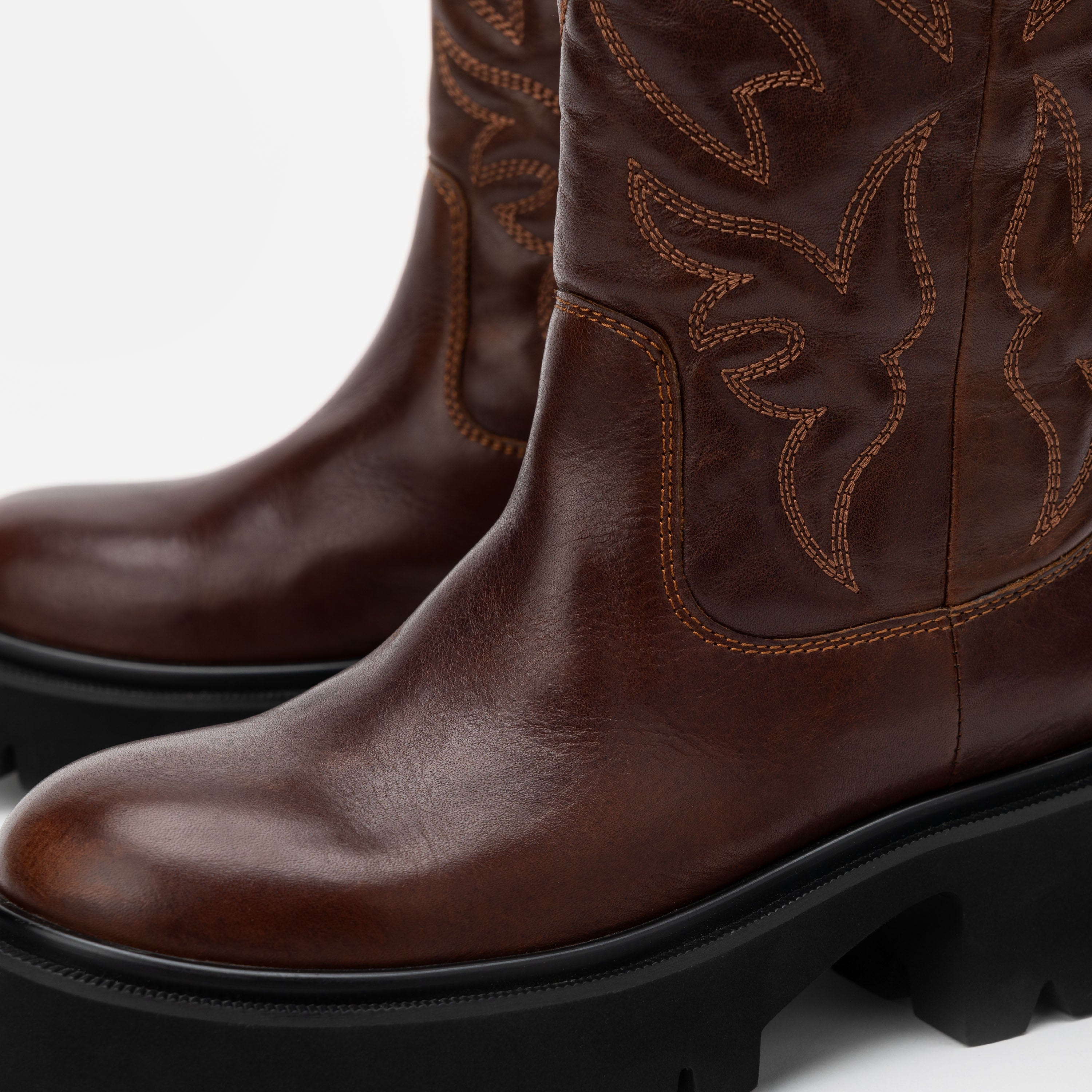 Daisy Chocolate Leather Lug Cowgirl Boots